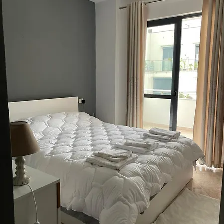 Apartment Plis Myslym Shyri