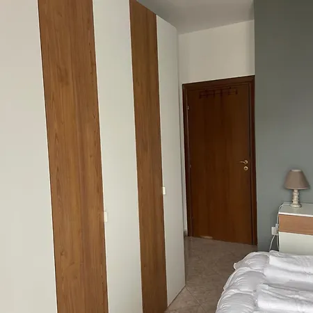 Apartment Plis Myslym Shyri *