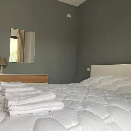 Apartment Plis Myslym Shyri